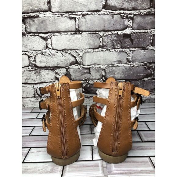 B You Brown Leather Gladiator Back Zipper Flat Sandals Women’s Sz 39EU/8.5M US - Picture 8 of 16